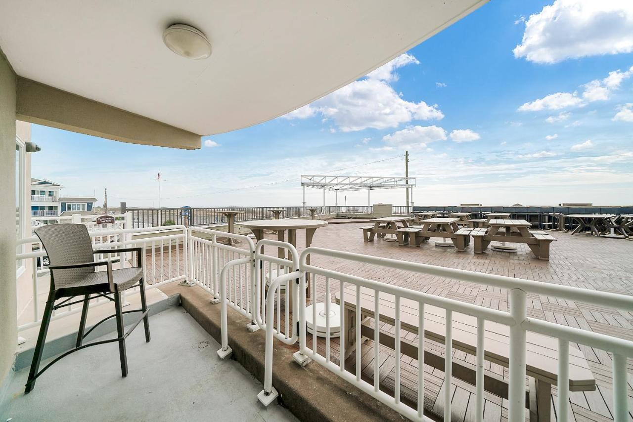 Montreal Beach Resort Cape May Exterior photo